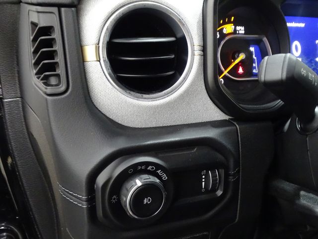 2024 Jeep Wrangler 4-Door Sahara - Photo 18