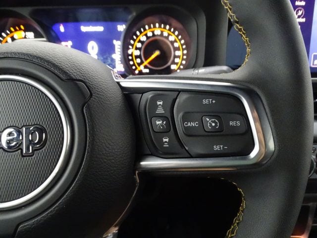 2024 Jeep Wrangler 4-Door Sahara - Photo 24