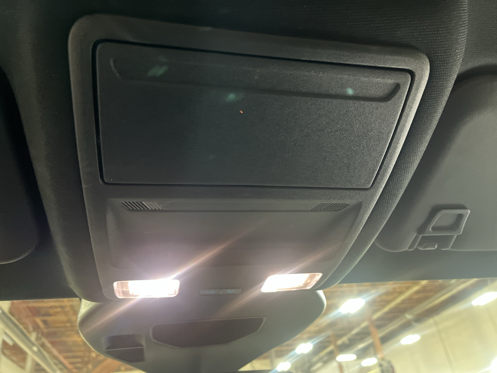 2025 Ford Escape ST-Line Select - Photo 41