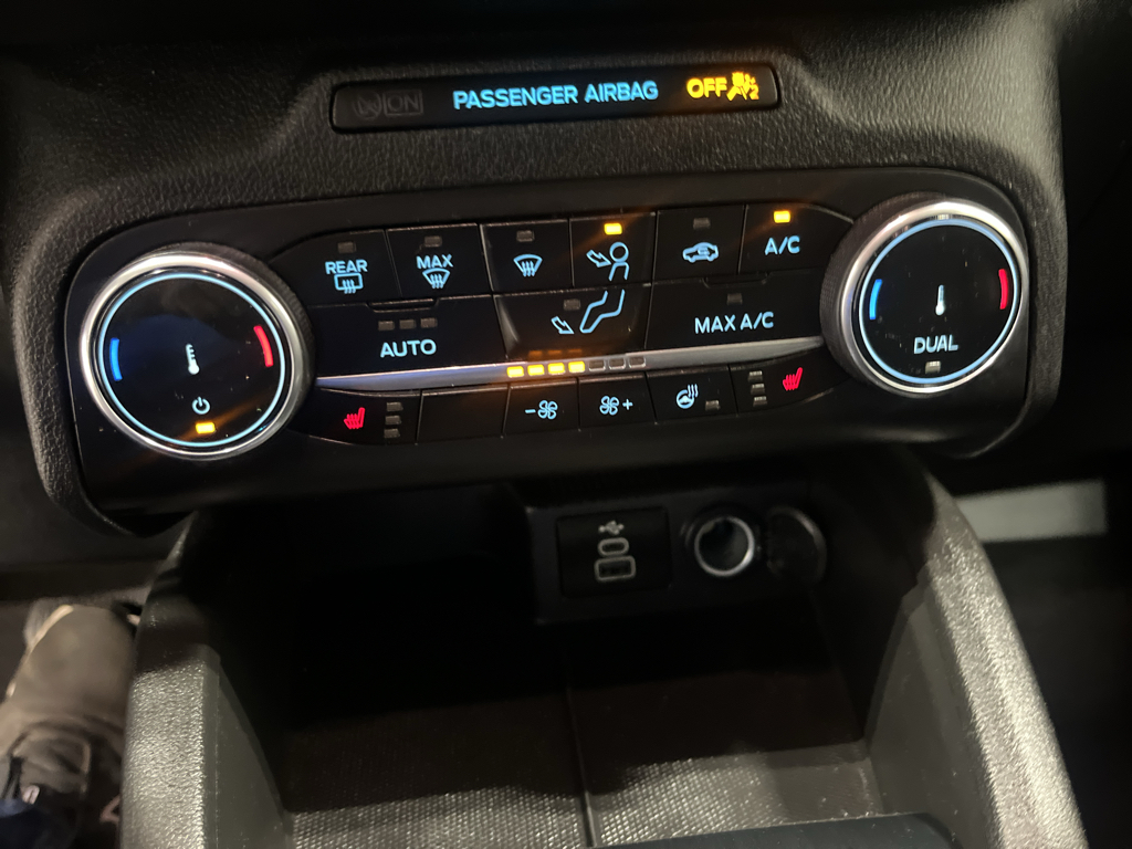 2025 Ford Escape ST-Line Select - Photo 42