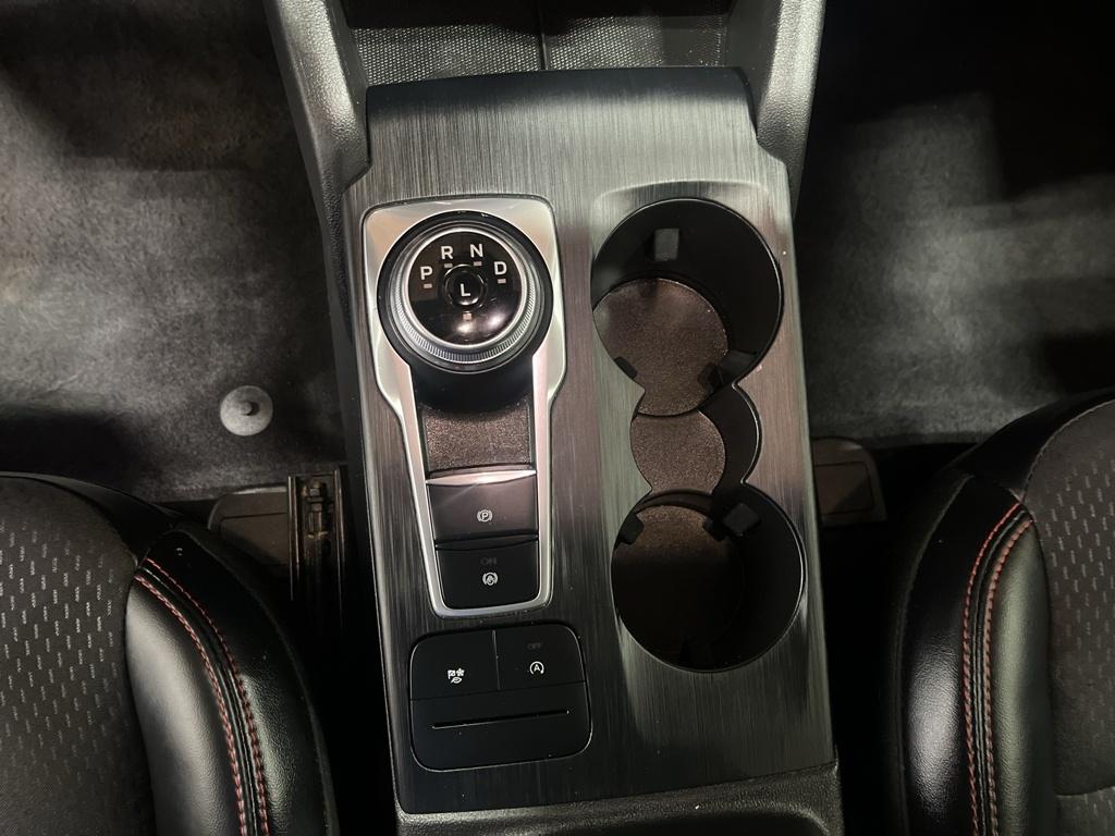 2025 Ford Escape ST-Line Select - Photo 23