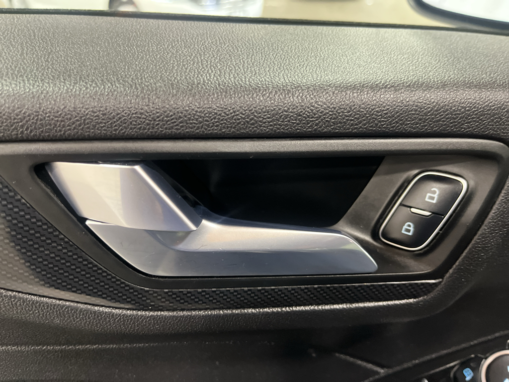 2025 Ford Escape ST-Line Select - Photo 34