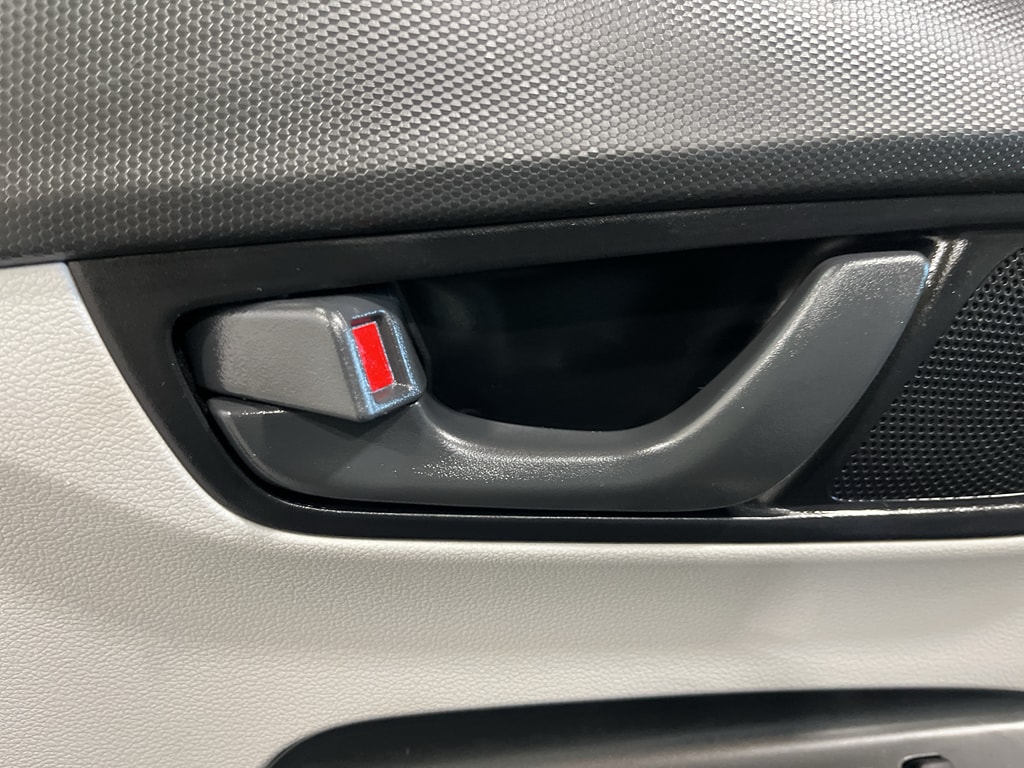 2023 Hyundai Kona SEL - Photo 34