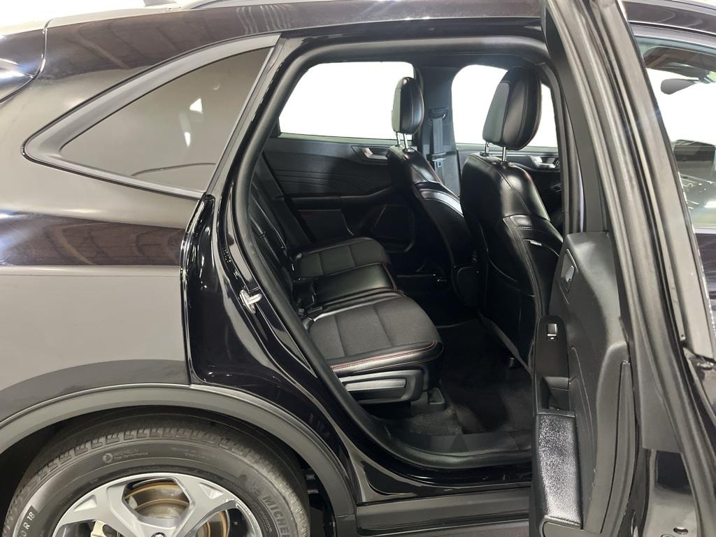 2025 Ford Escape ST-Line Select - Photo 25