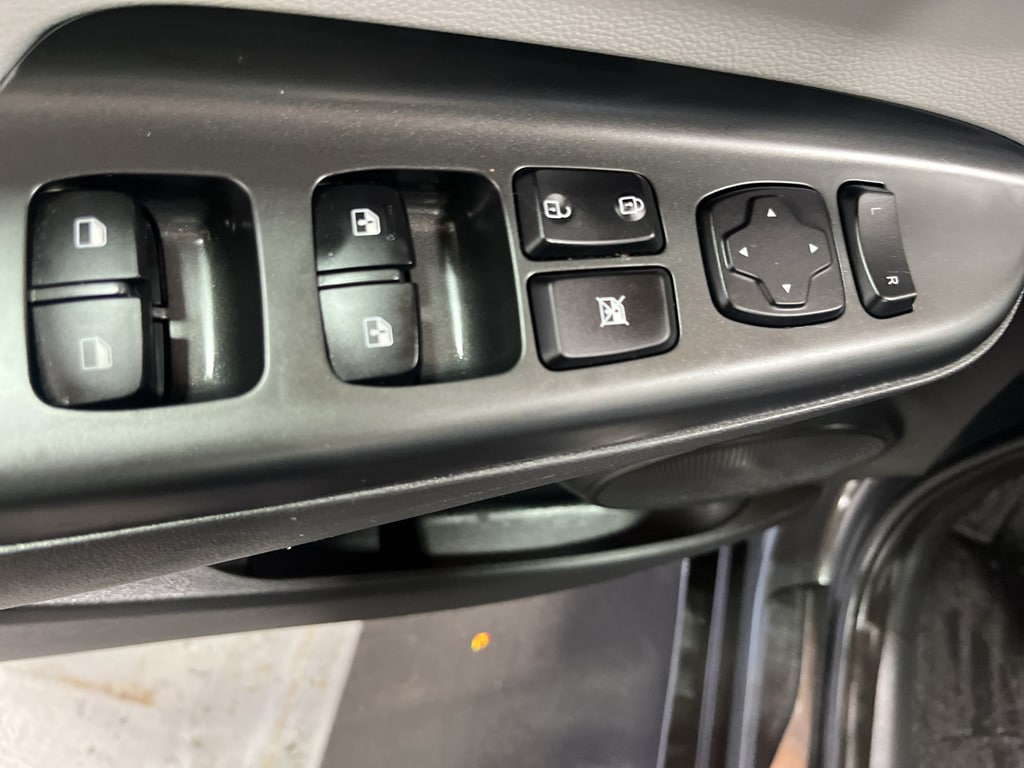2023 Hyundai Kona SEL - Photo 35