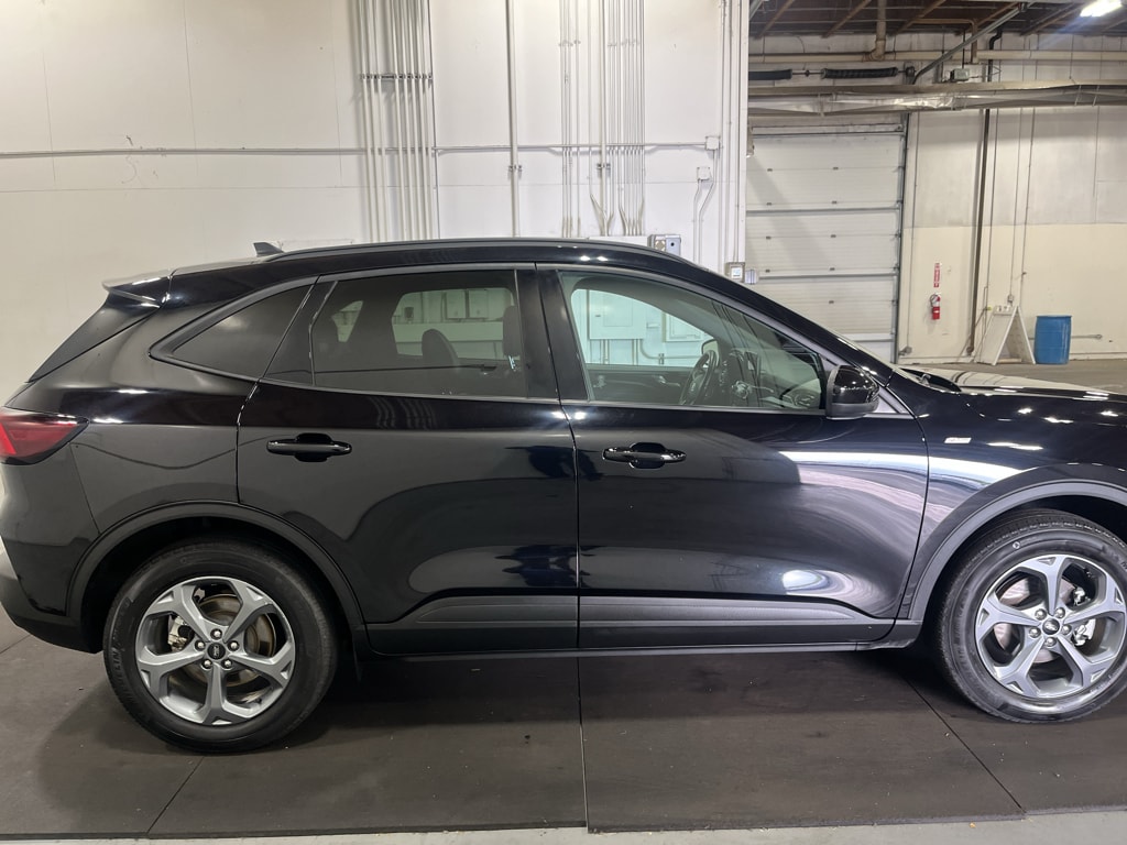 2025 Ford Escape ST-Line Select - Photo 9