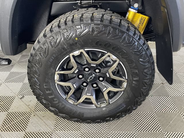 2026 Chevrolet Colorado ZR2 - Photo 14