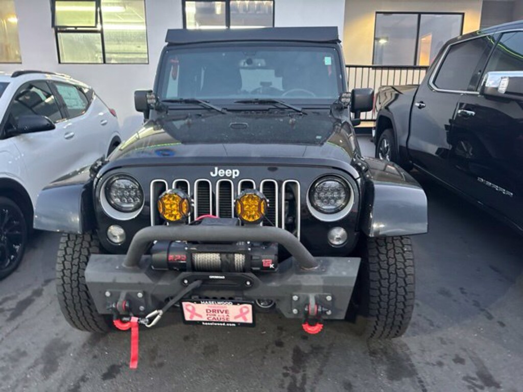 Used 2018 Jeep Wrangler JK Unlimited Sahara 4x4 SUV