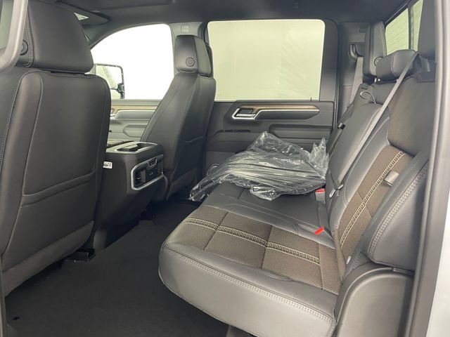 2026 Chevrolet Silverado 3500 HD High Country - Photo 16