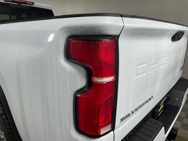 2026 Chevrolet Silverado 3500 HD High Country - Photo 18