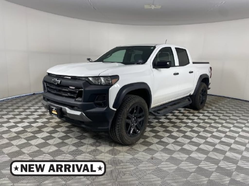Used 2024 Chevrolet Colorado Trail Boss Truck