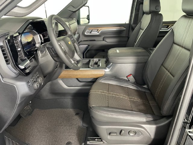 New 2026 Chevrolet Silverado 3500 HD High Country Truck