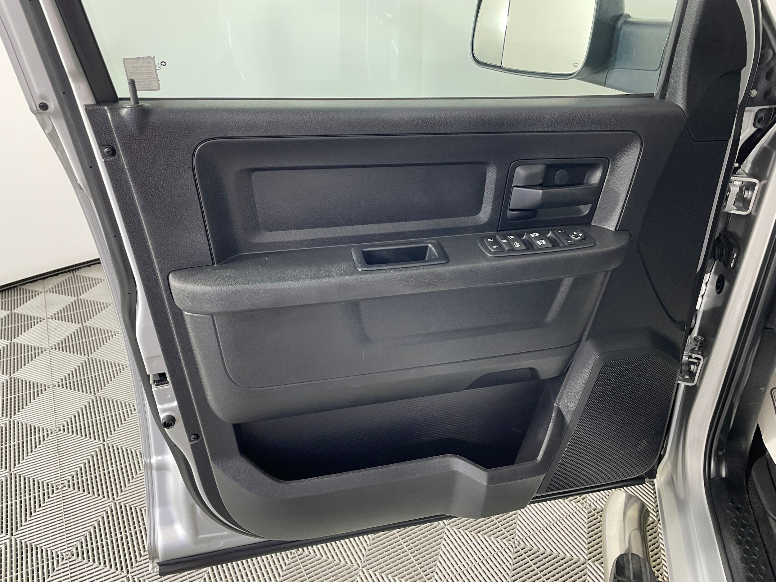 2016 RAM Ram 1500 Pickup Tradesman - Photo 13