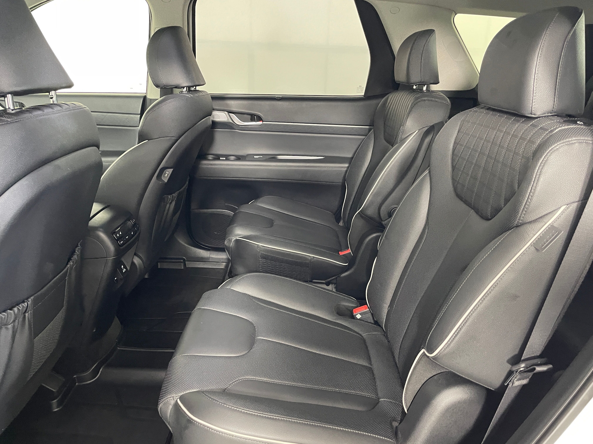2023 Hyundai Palisade Limited - Photo 16