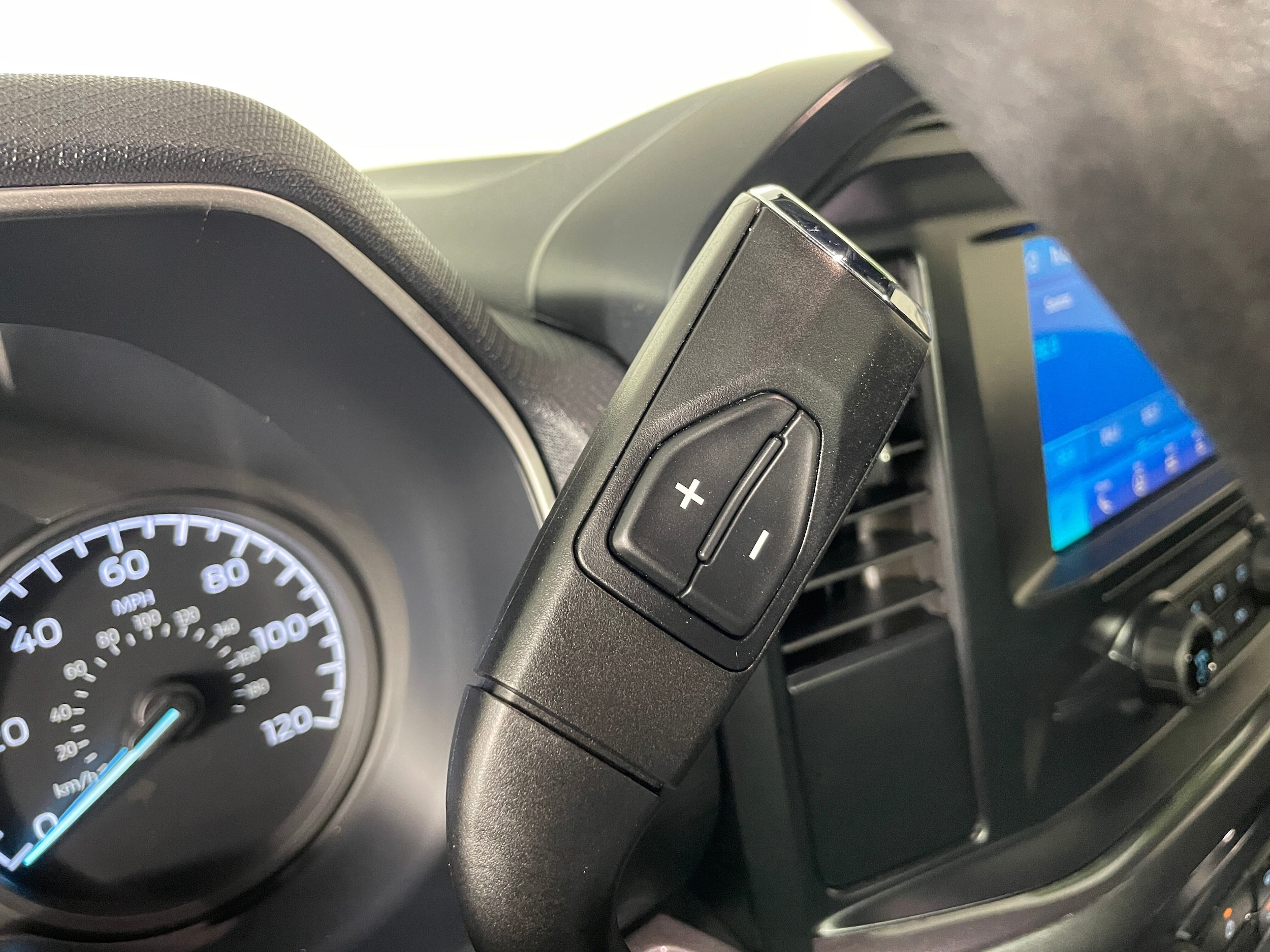2023 Ford F-150 XL - Photo 11