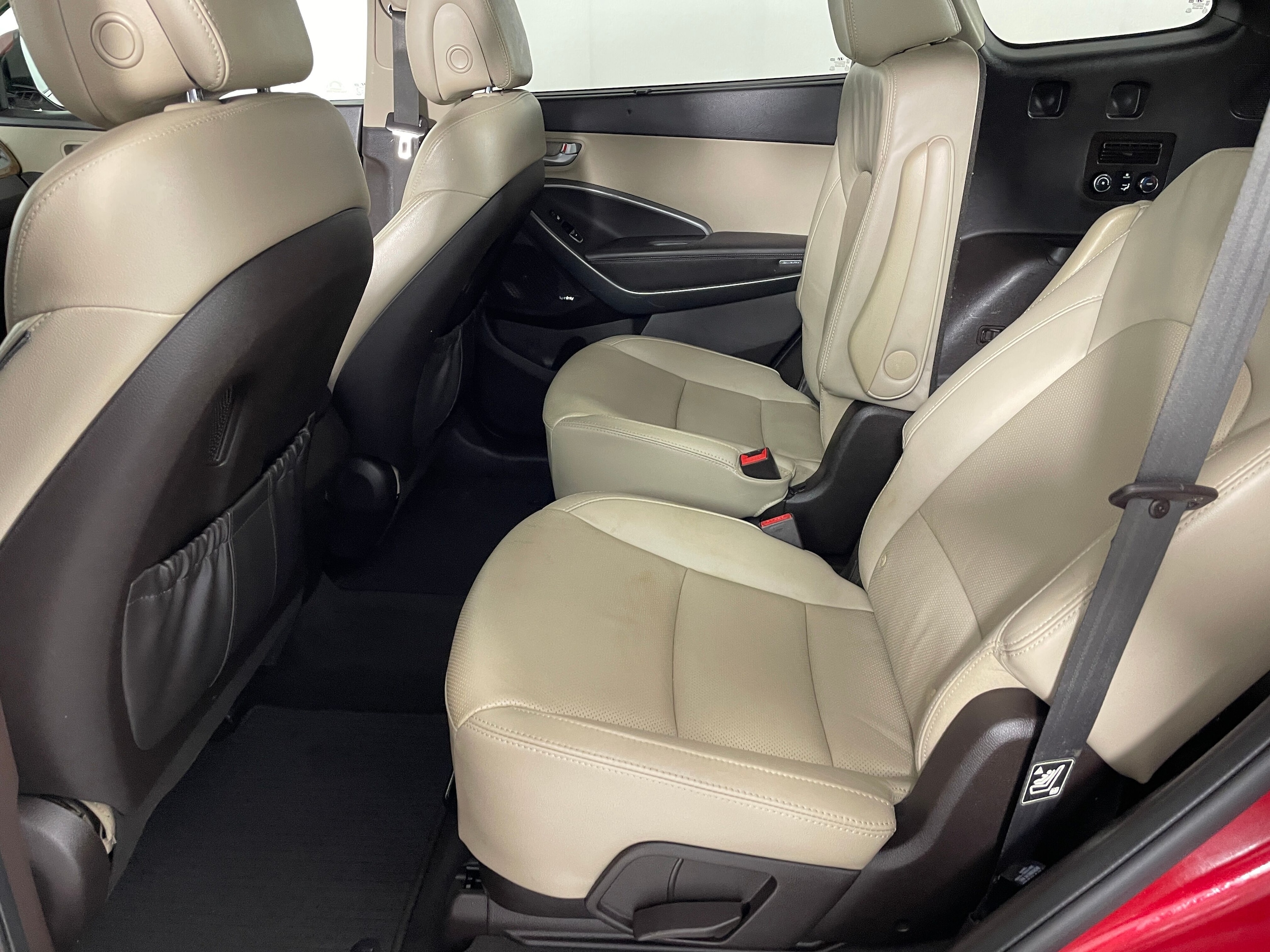 2015 Hyundai Santa Fe Limited - Photo 16
