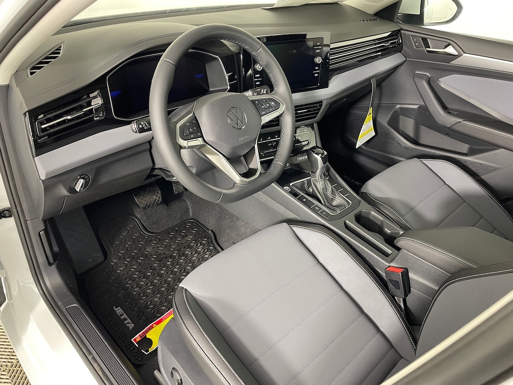 New 2027 Volkswagen Jetta 1.5T SE Sedan