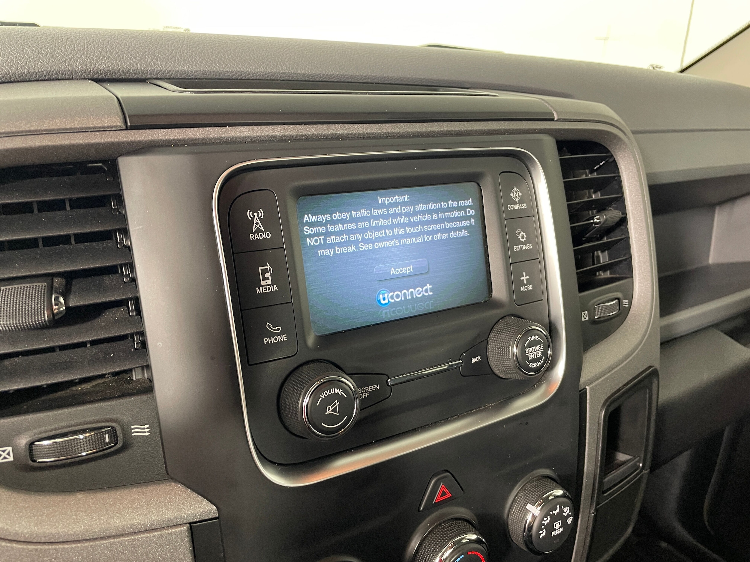 2016 RAM Ram 1500 Pickup Tradesman - Photo 7