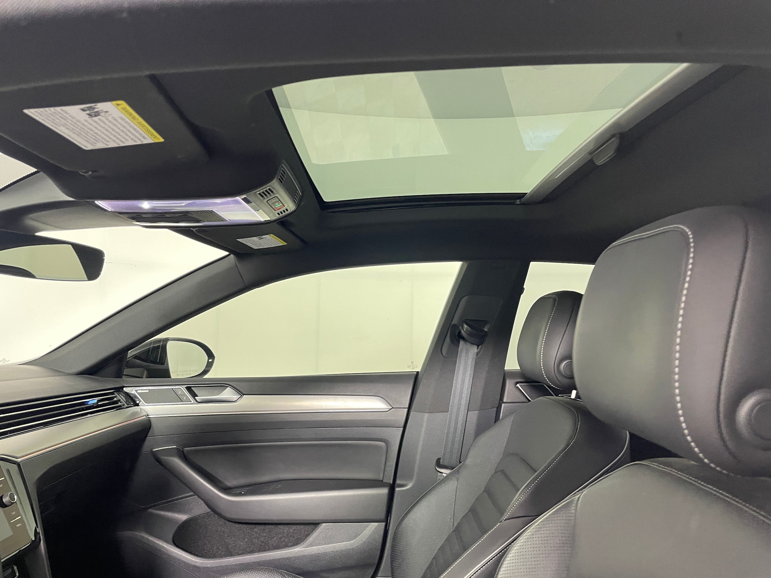 2020 Volkswagen Arteon SEL Premium R-Line - Photo 11