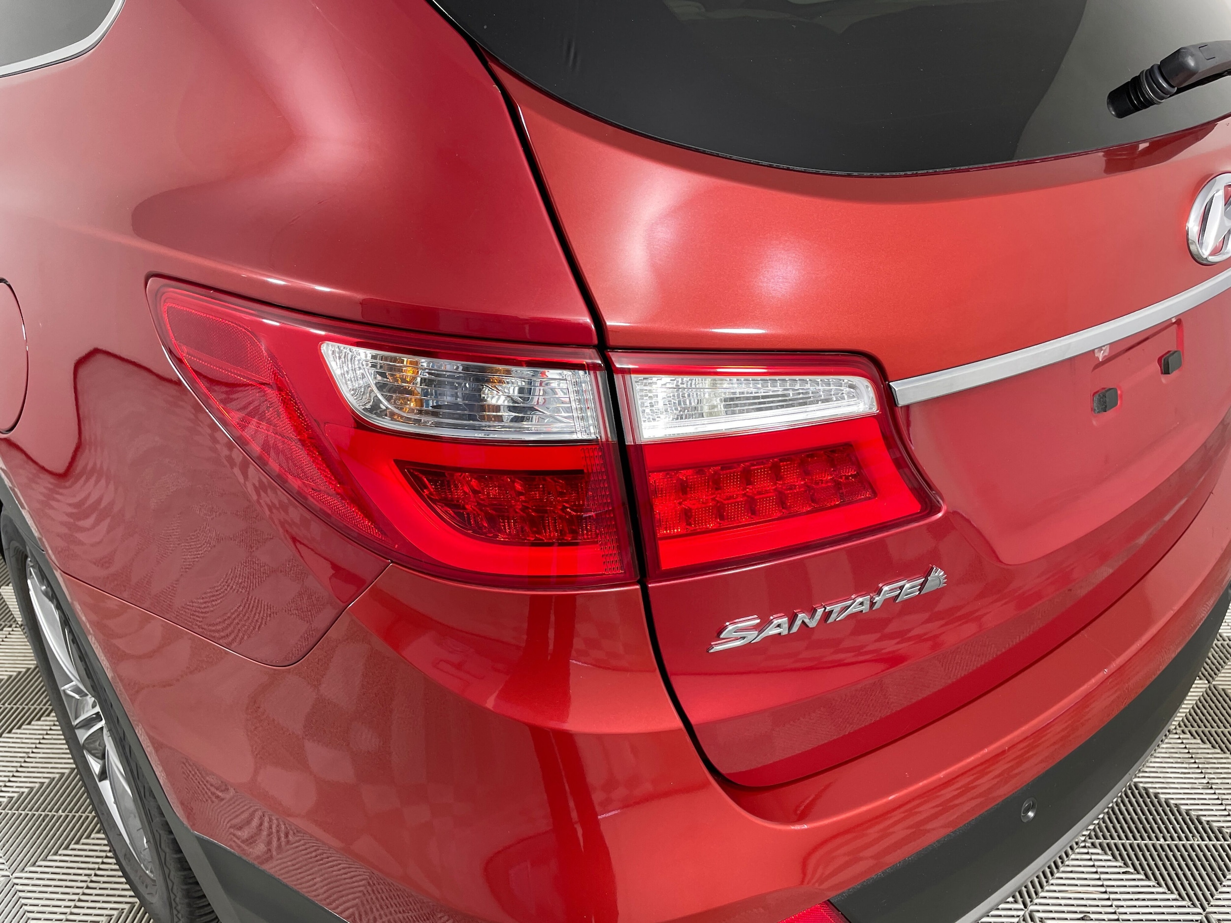 2015 Hyundai Santa Fe Limited - Photo 18