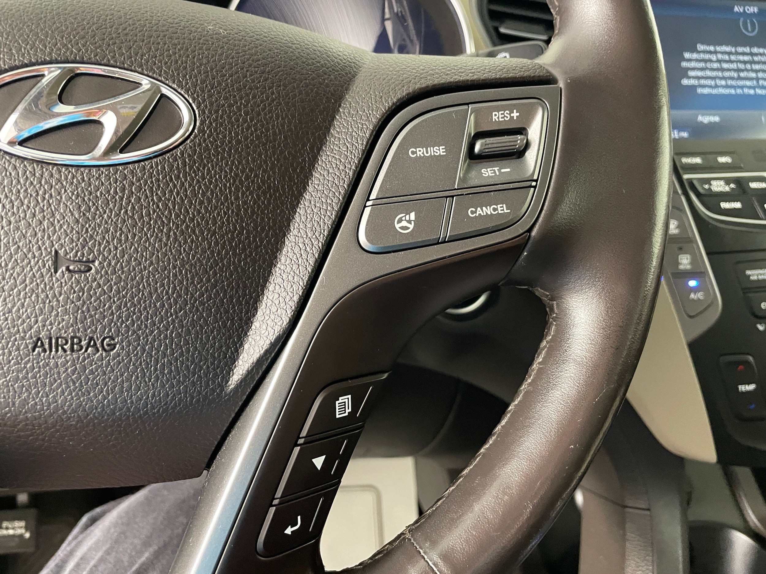 2015 Hyundai Santa Fe Limited - Photo 10