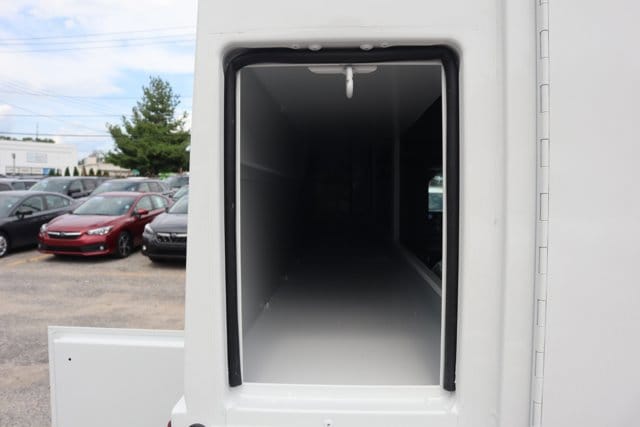 2025 Ford Transit Cutaway Base - Photo 8