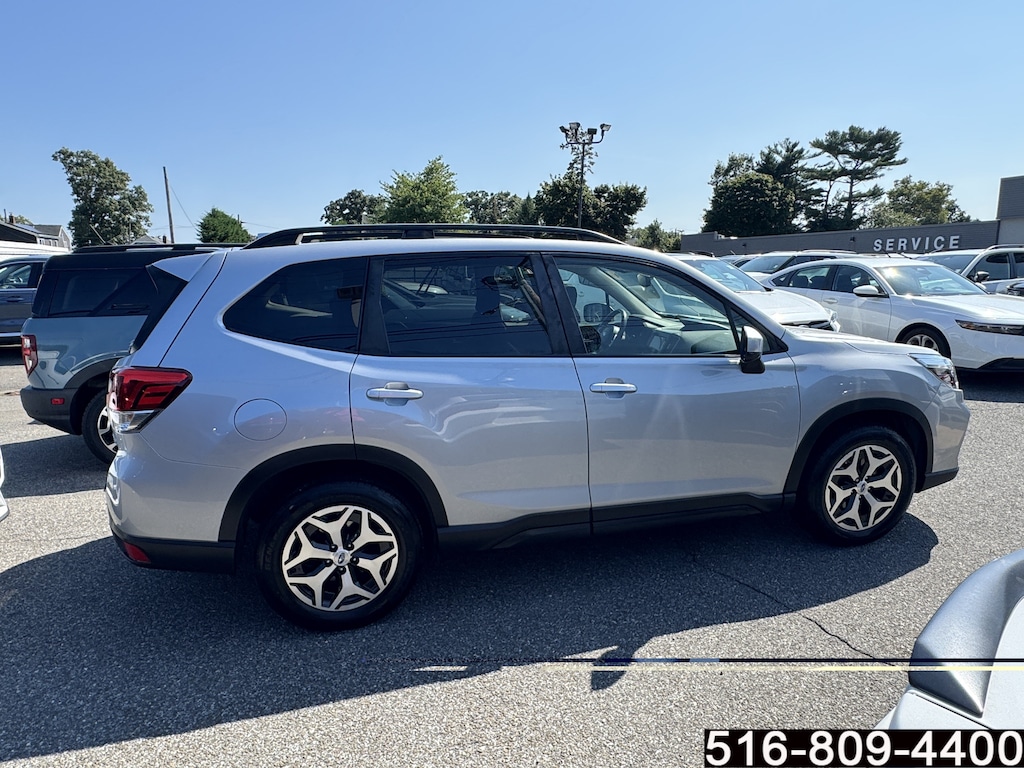 Used 2019 Subaru Forester Premium 2.5i Premium
