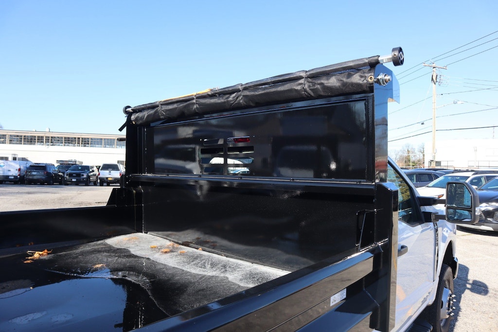 New 2025 Ford Super Duty F-350 DRW XL XL 4WD Reg Cab 169 WB 84 CA