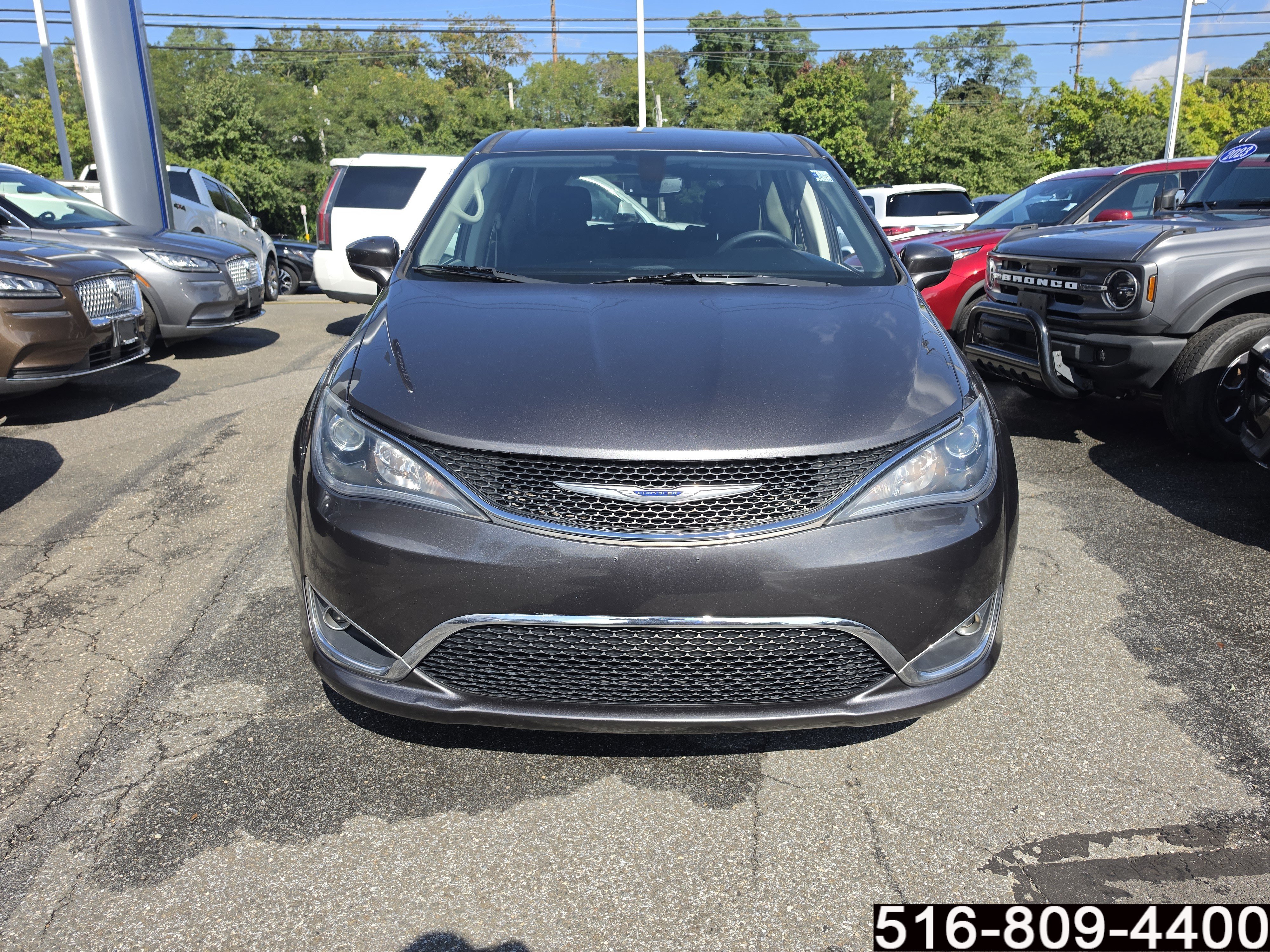 Used 2019 Chrysler Pacifica Touring Plus with VIN 2C4RC1FG5KR720850 for sale in Wantagh, NY