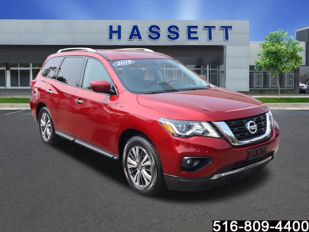 Used 2018 Nissan Pathfinder SV 4x4 SV