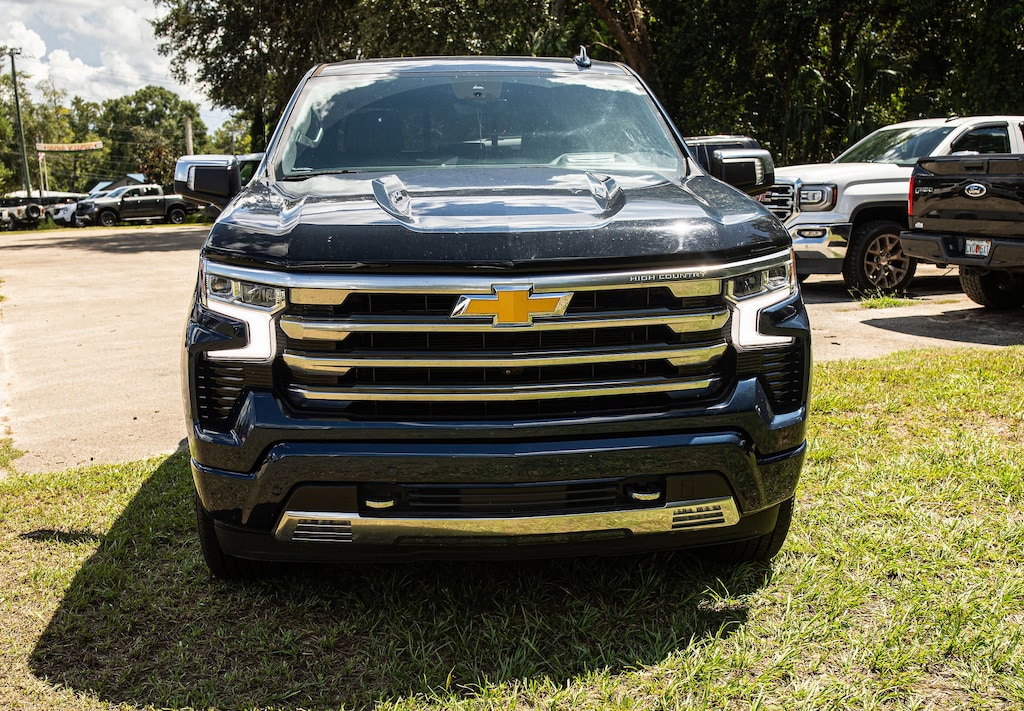 Used 2023 Chevrolet Silverado 1500 High Country 4WD Crew Cab 147 High Country
