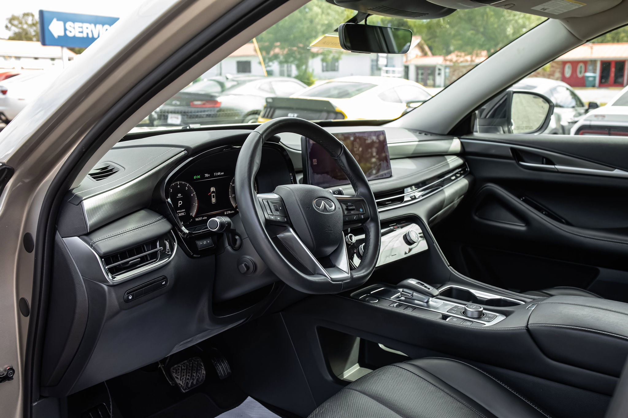 2023 INFINITI QX60 LUXE - Photo 13
