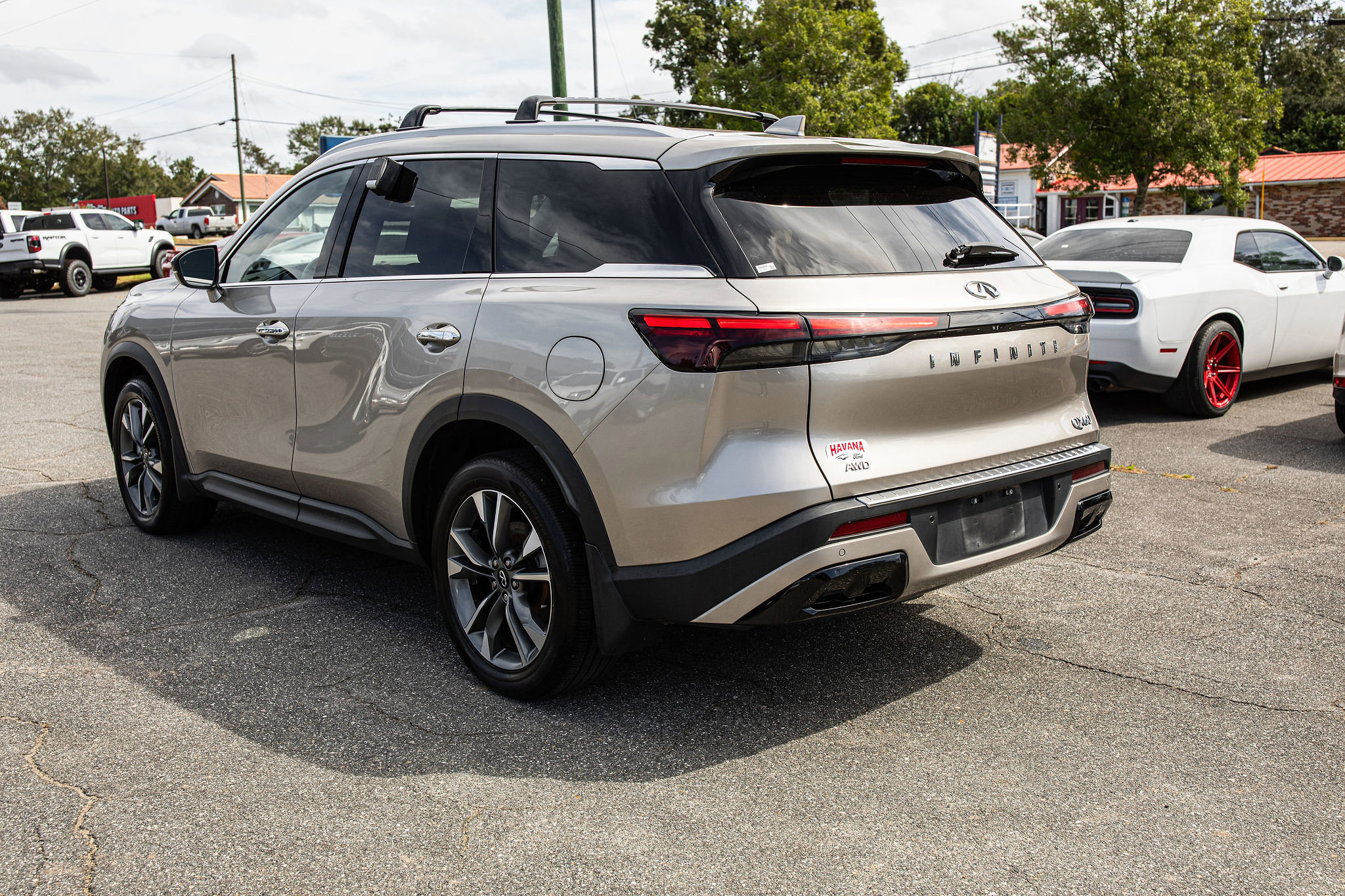 2023 INFINITI QX60 LUXE - Photo 8