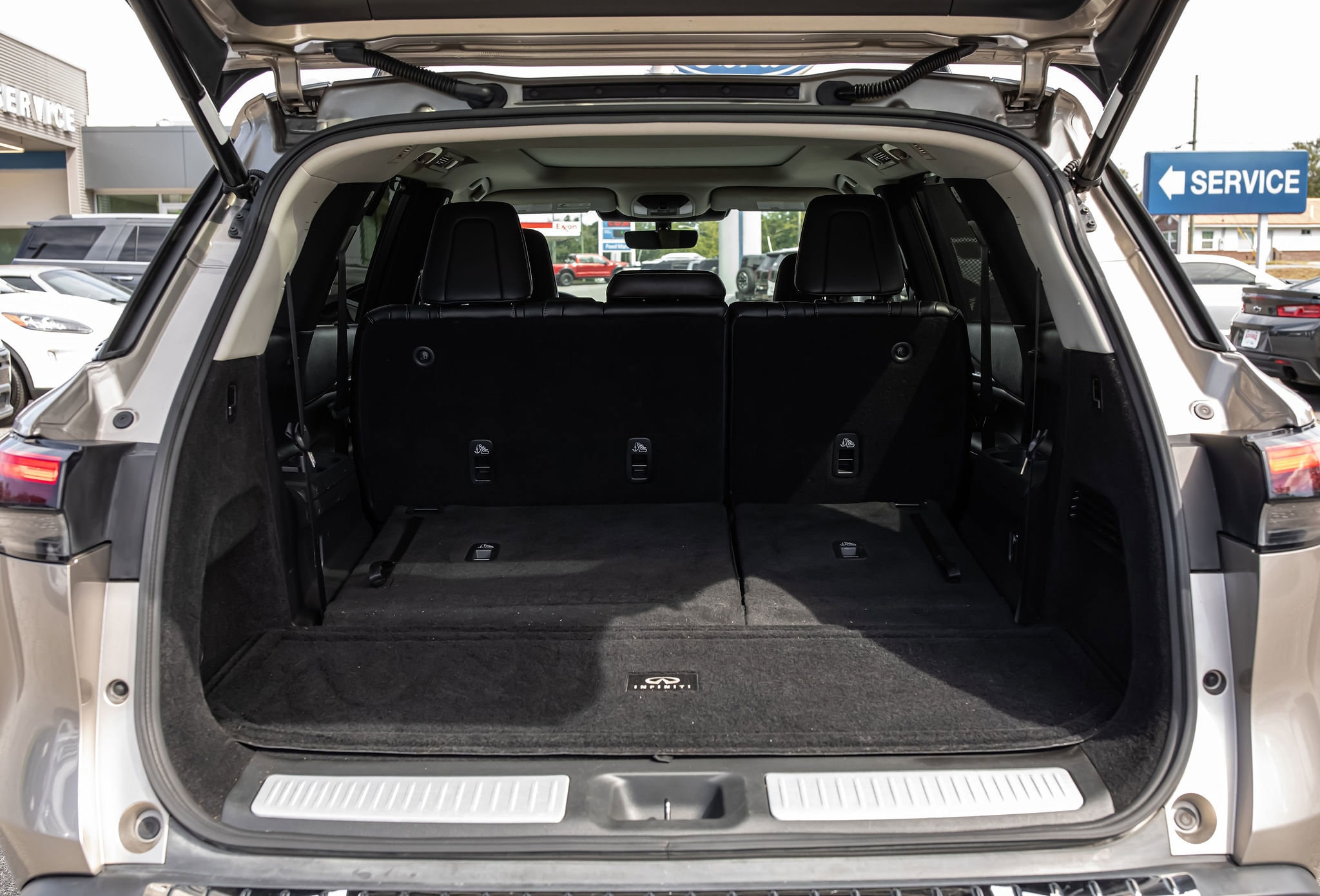 2023 INFINITI QX60 LUXE - Photo 7