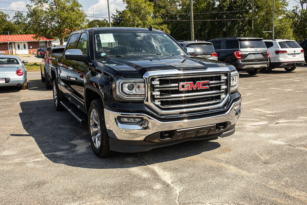 Used 2017 GMC Sierra 1500 SLT 4WD Crew Cab 143.5 SLT