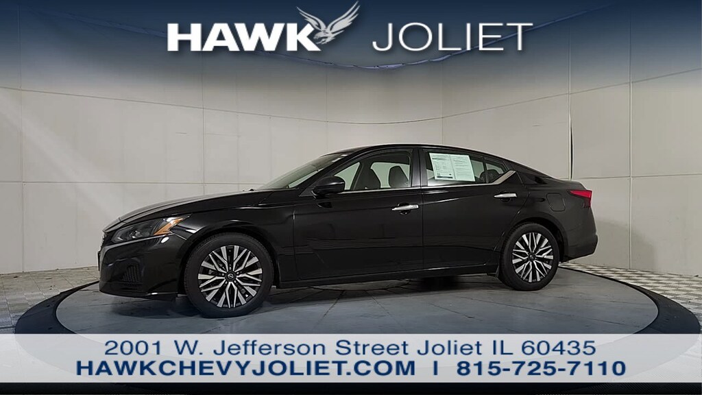 Used 2024 Nissan Altima 2.5 SV