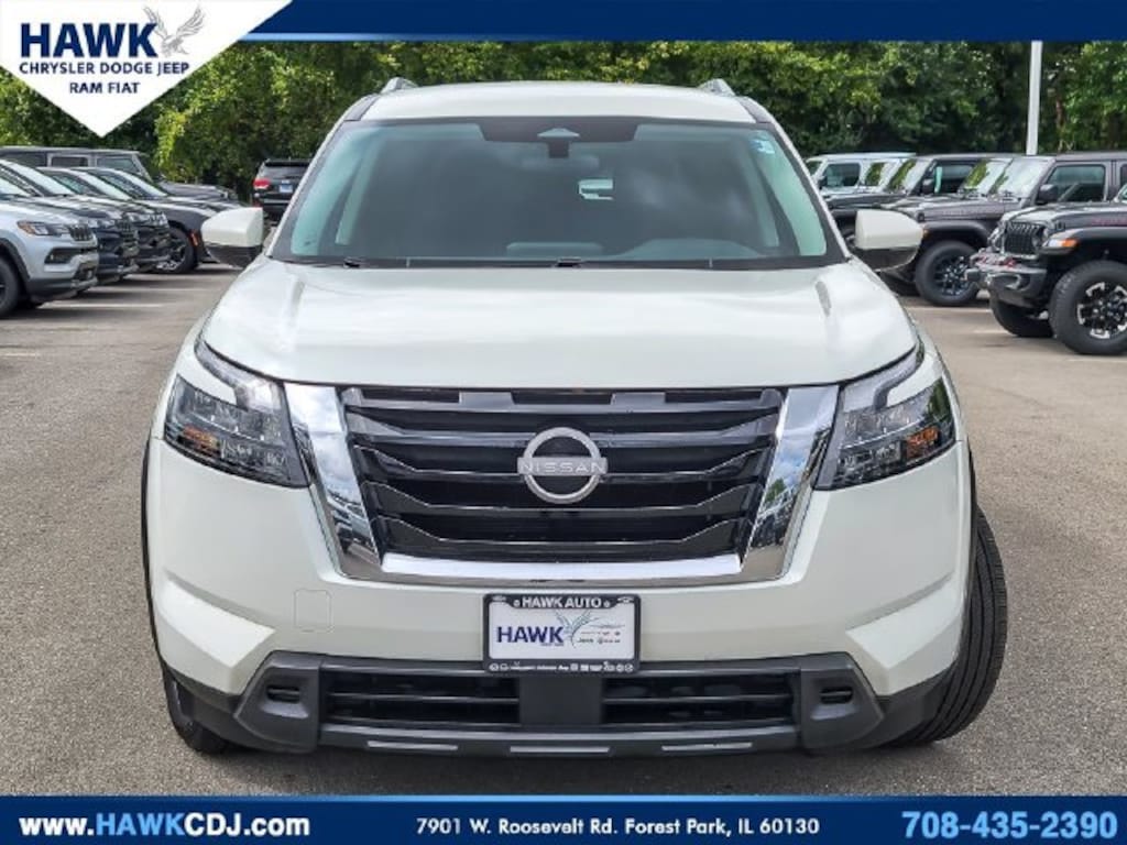 Used 2024 Nissan Pathfinder SV SUV