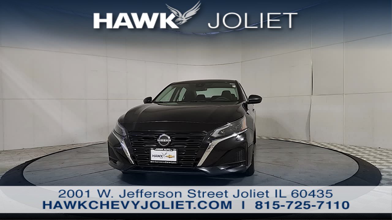 Used 2024 Nissan Altima 2.5 SV