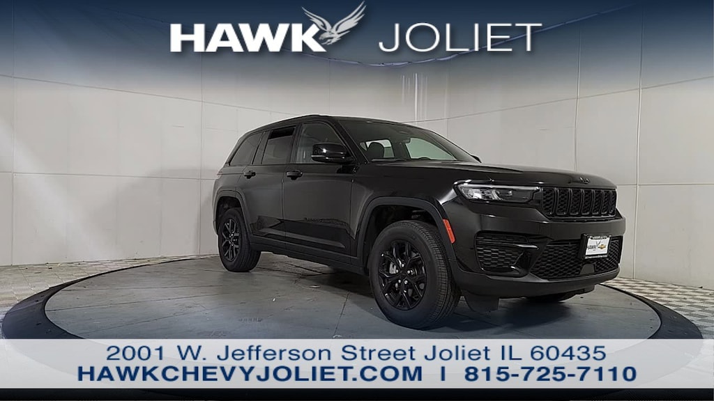 Used 2025 Jeep Grand Cherokee Altitude 4x4 SUV