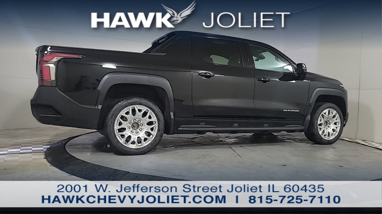2026 Chevrolet Silverado EV LT - Photo 9