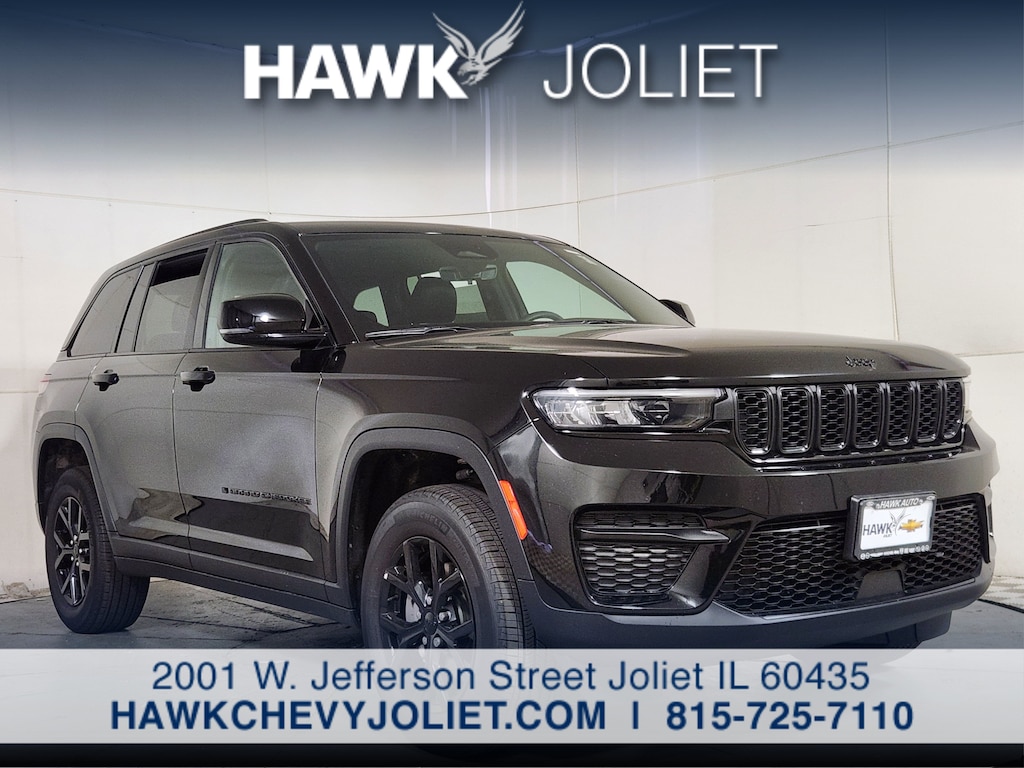 Used 2025 Jeep Grand Cherokee Altitude 4x4 SUV