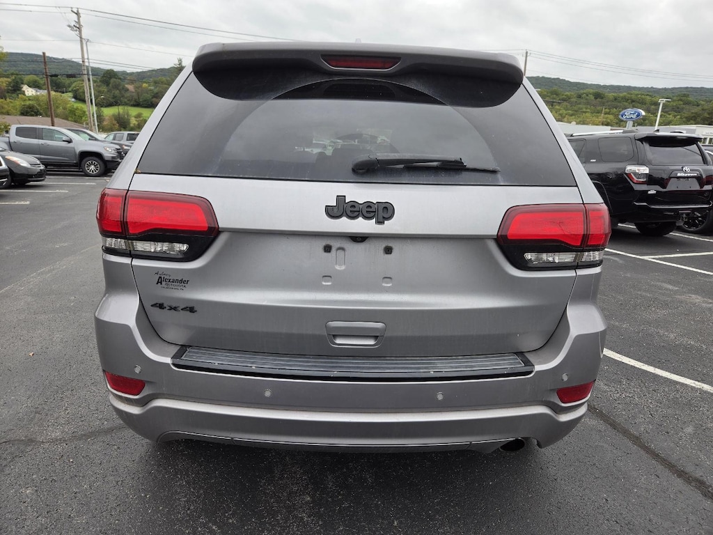 Used 2018 Jeep Grand Cherokee Altitude 4x4 SUV