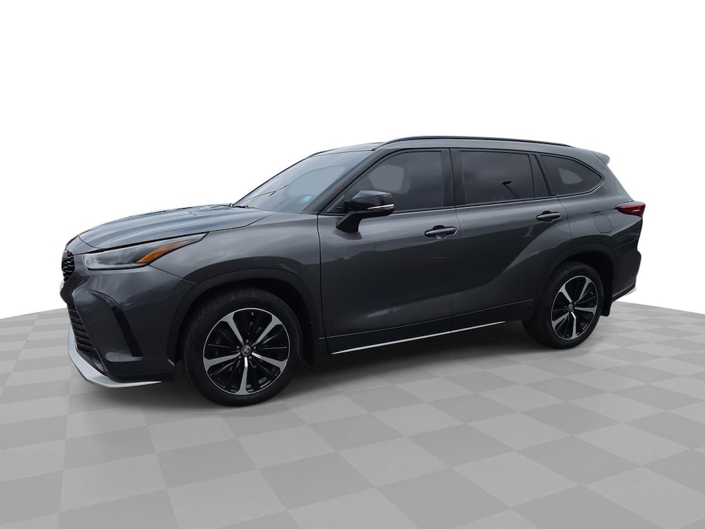 Used 2022 Toyota Highlander XSE SUV