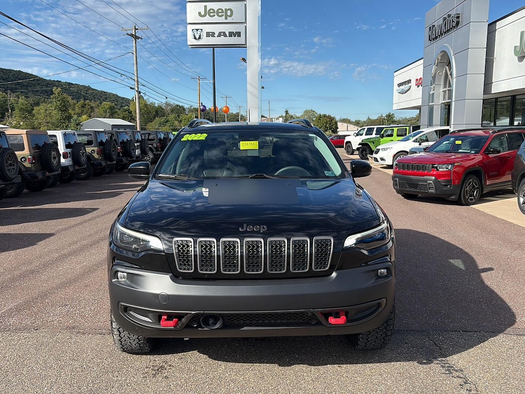 Used 2022 Jeep Cherokee Trailhawk SUV