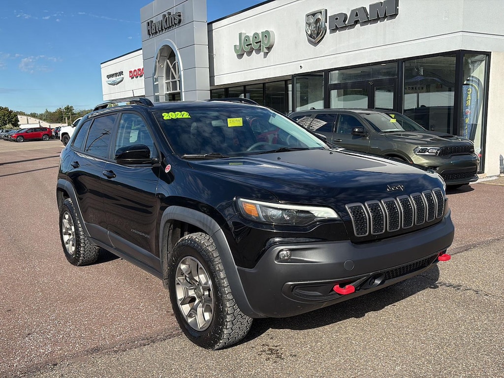 Used 2022 Jeep Cherokee Trailhawk SUV