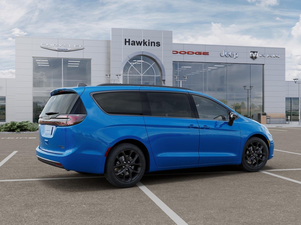 New 2026 Chrysler Pacifica LIMITED AWD Passenger Van
