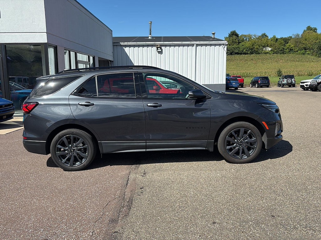 Used 2022 Chevrolet Equinox RS SUV