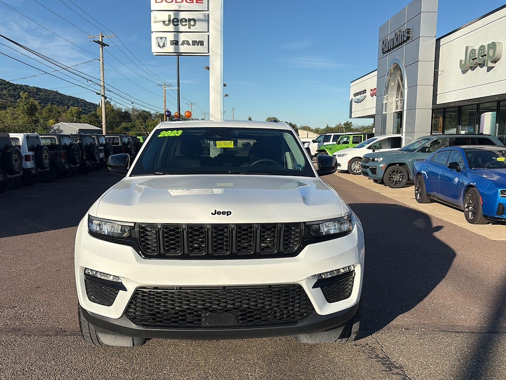 Used 2023 Jeep Grand Cherokee Limited SUV
