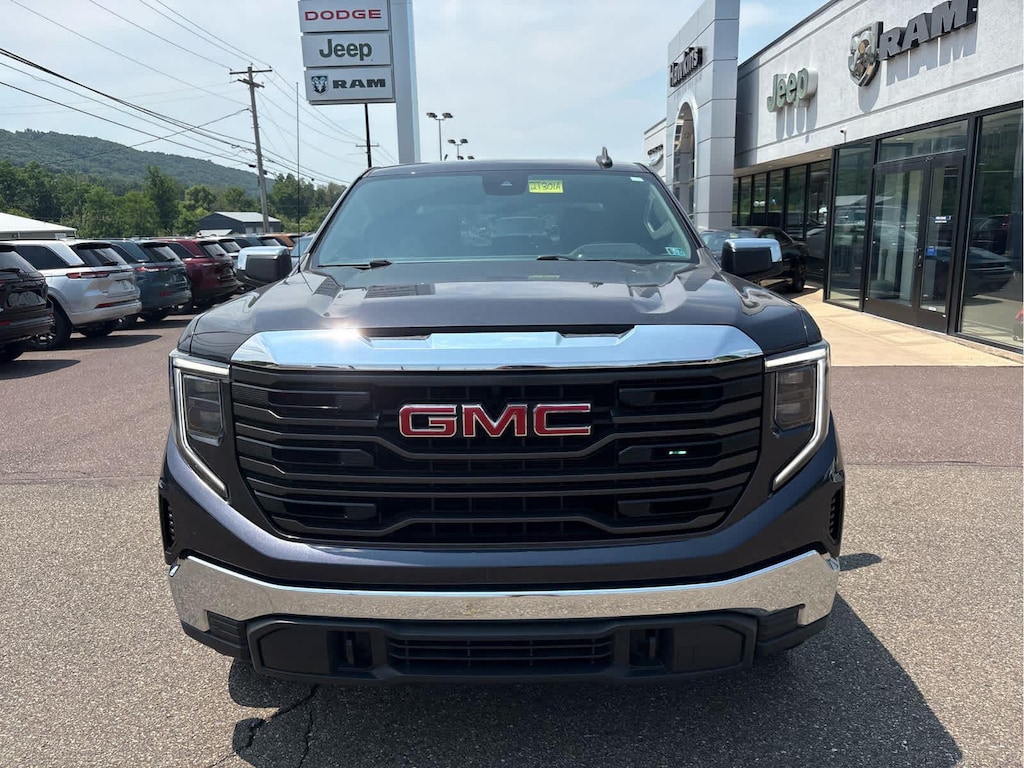 Used 2022 GMC Sierra 1500 SLE Truck