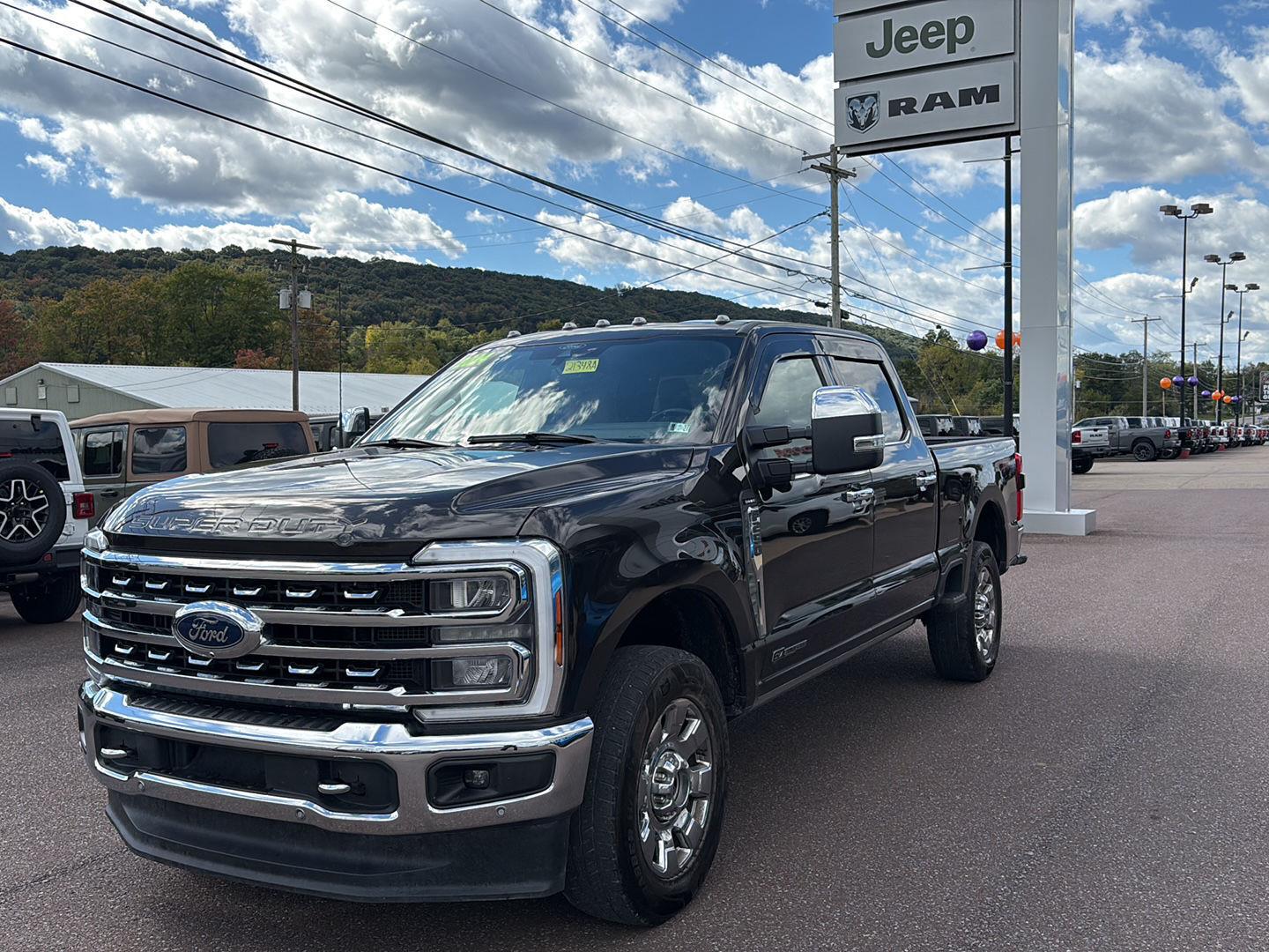 Used 2024 Ford Super Duty F-250 SRW Lariat Truck
